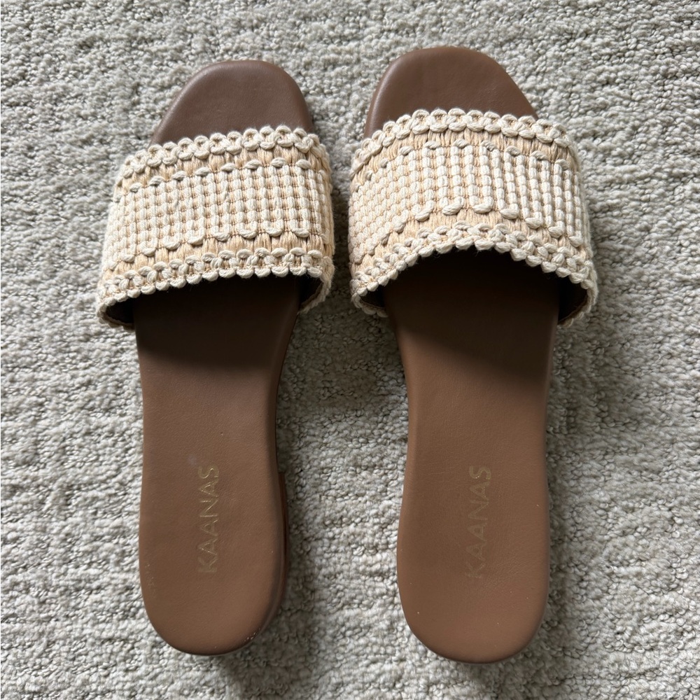 Kaanas Ayla Slide